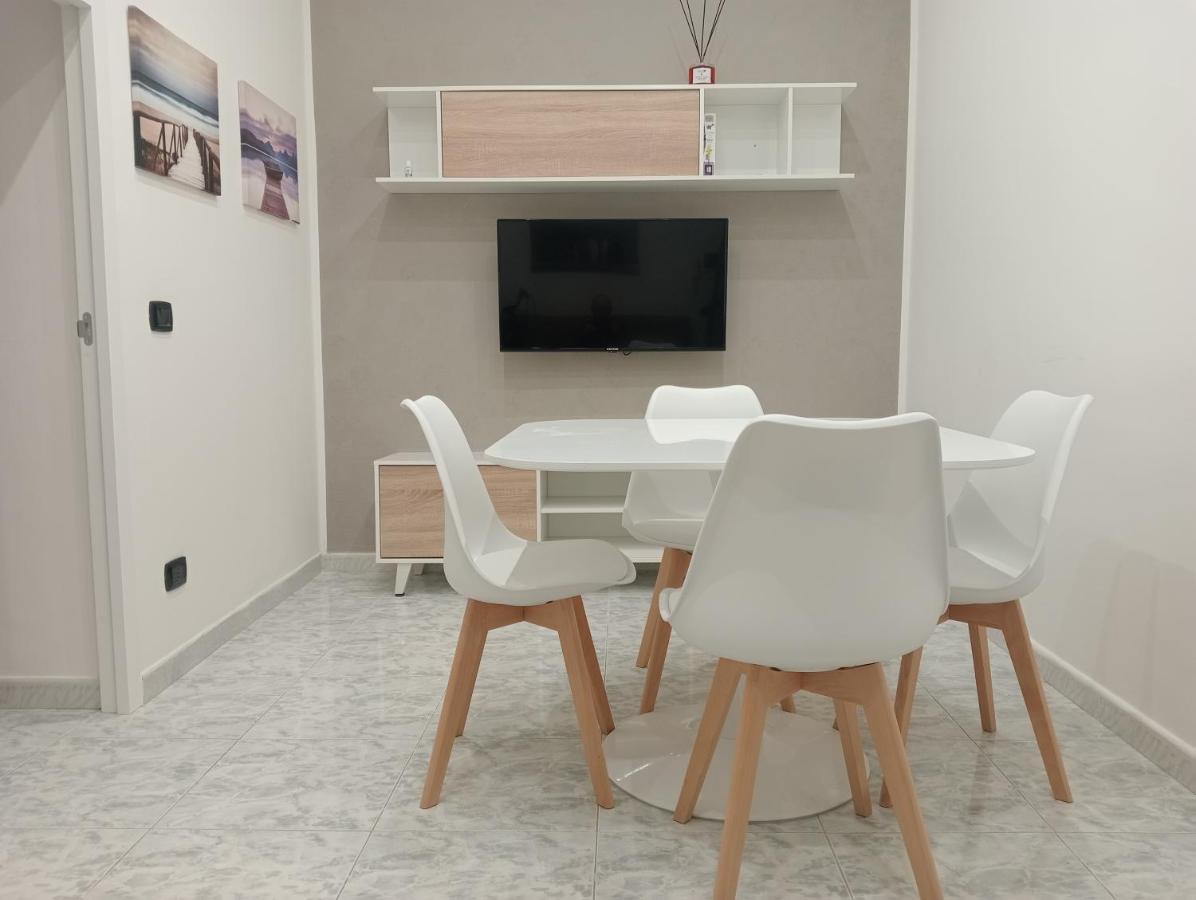 Apartamento Fra Sole E Stelle Bari Exterior foto