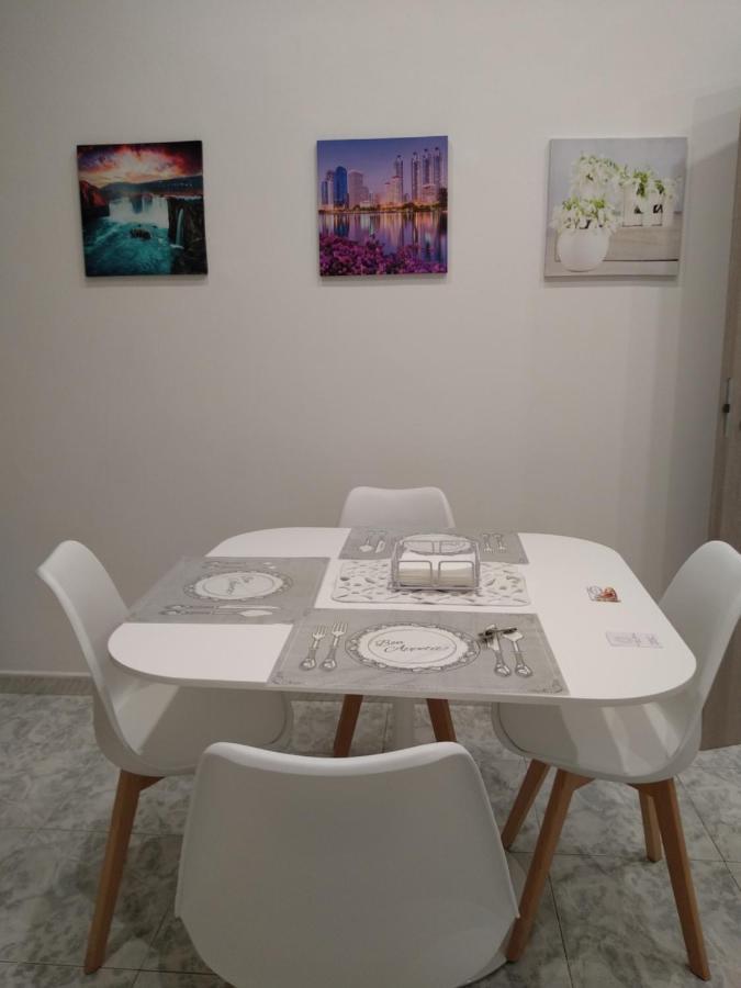 Apartamento Fra Sole E Stelle Bari Exterior foto